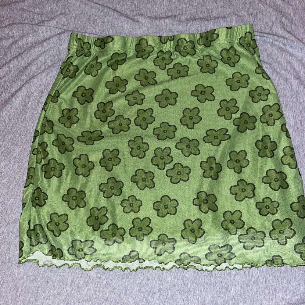 mini skirt